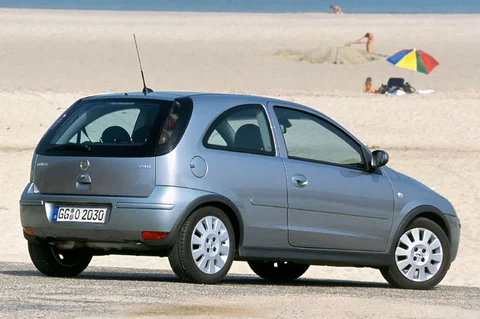 Opel Corsa 1.7 CDTi Maxx 2004 view 2