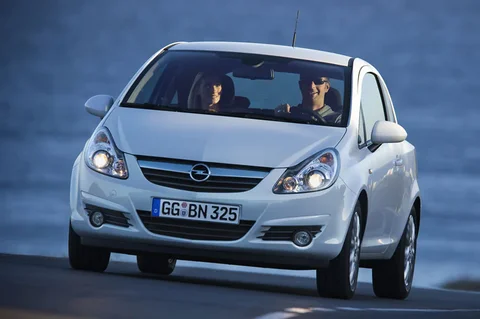 Opel Corsa 1.0-12V Selection 2010 view 3