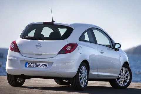 Opel Corsa 1.0-12V Selection 2010 view 5