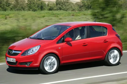 Opel Corsa 1.0-12V Selection 2010 view 4