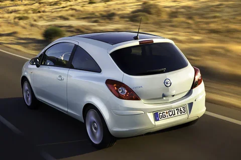Opel Corsa 1.0 Selection 2011 view 3