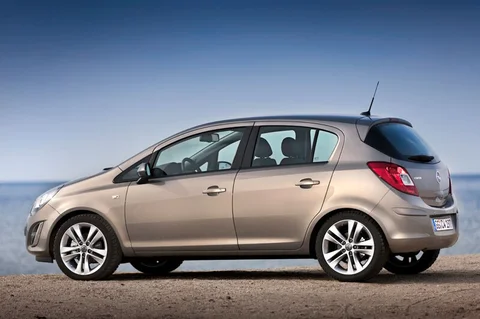 Opel Corsa 1.2 Selection 2011 view 5