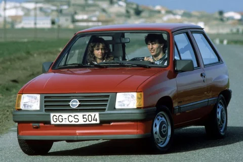 Opel Corsa 1.2 S Luxe 1983 view 2