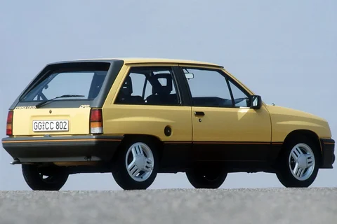 Opel Corsa 1.3 S GL 1985 view 3