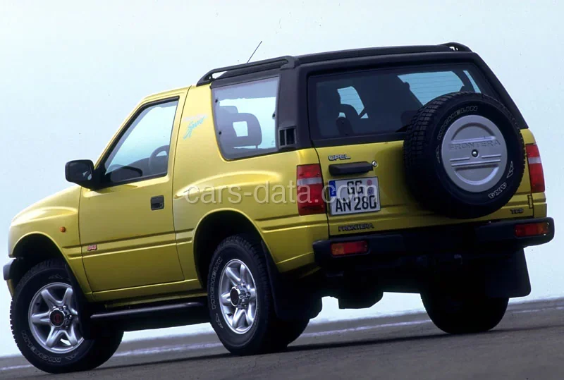 Opel Frontera Sport 2.5 TDS GLS Hardtop 1996 front view
