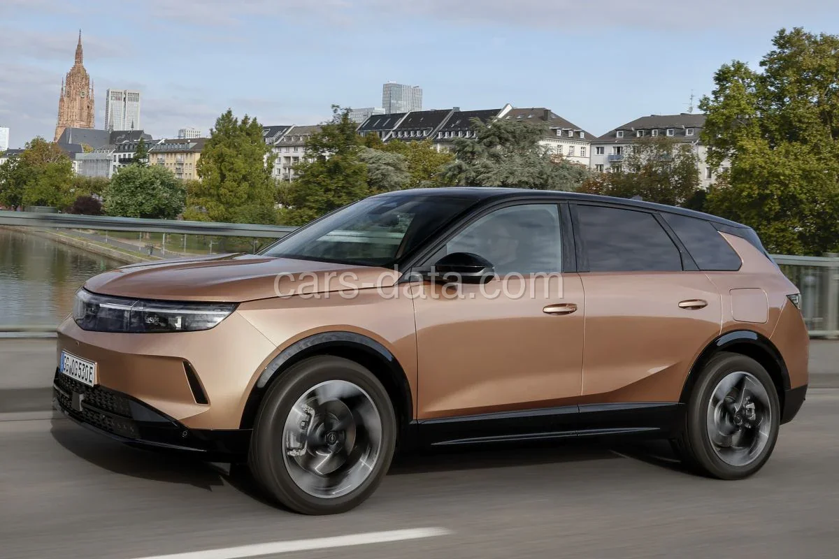 Opel Grandland 2024 — Zewnątrz 1