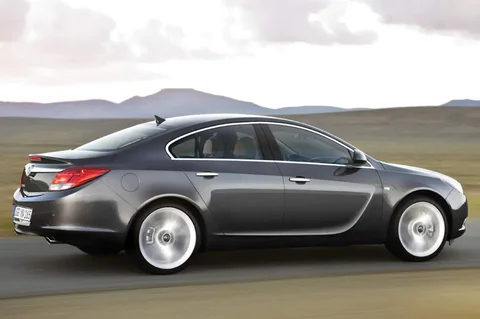 Opel Insignia 1.8 Cosmo 2008 view 2