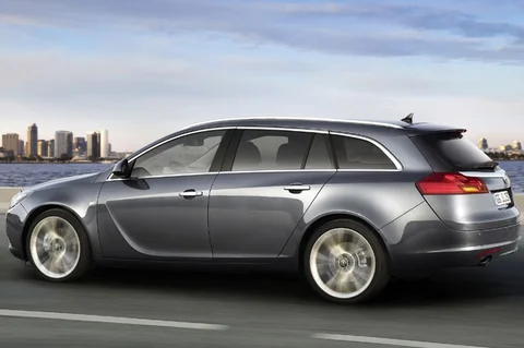 Opel Insignia Sports Tourer 2.0 Turbo E85 Cosmo 2011 view 4