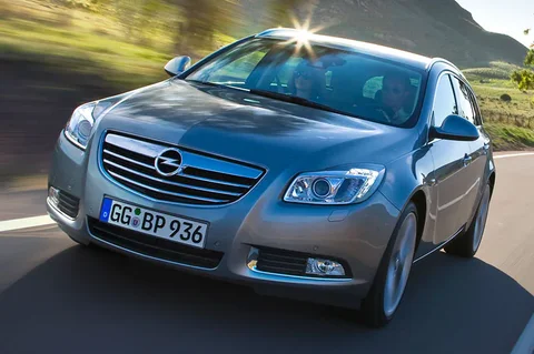 Opel Insignia Sports Tourer 2.0 Turbo E85 Cosmo 2011 view 9