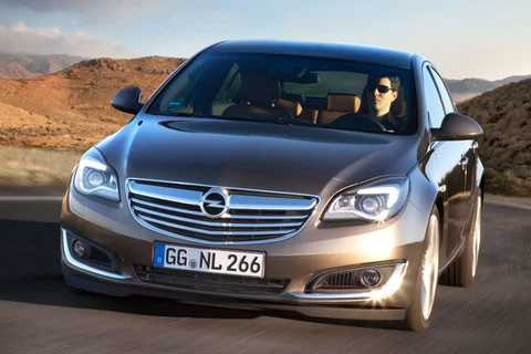 Opel Insignia 2.0 CDTI 140hp Cosmo 2013 view 4