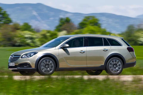 Opel Insignia Country Tourer 2.0 CDTI Bi-Power 4x4 2013 view 11