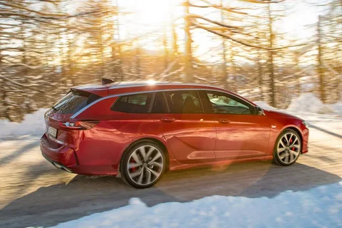 Opel Insignia Sports Tourer 2.0 CDTI 174hp 4x4 Ultimate 2020 view 7