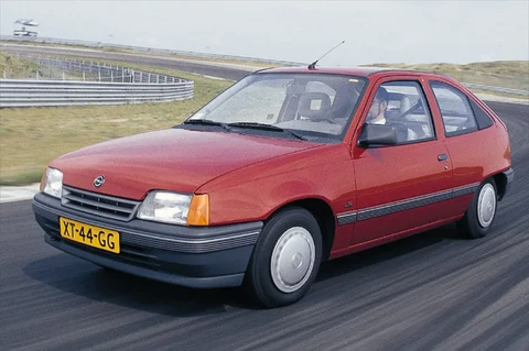 Opel Kadett 1.3i LS 1989 view 3