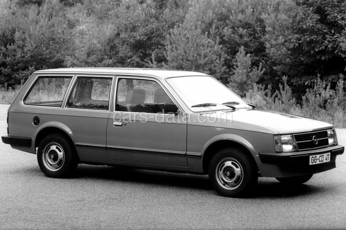Opel Kadett Combi 1.2 S 1979 front view