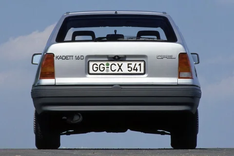 Opel Kadett 1.2 S LS 1984 view 3