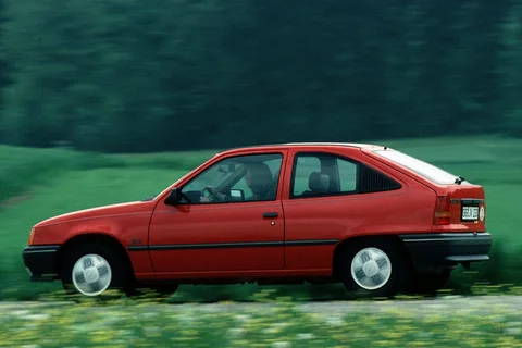 Opel Kadett 1.2 S LS 1984 view 3