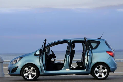Opel Meriva 1.4 Cosmo 2010 view 12