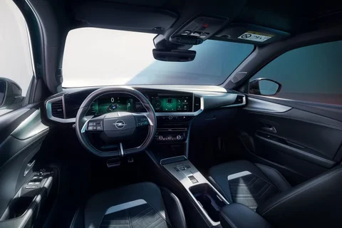 Opel Mokka Electric 54kWh Edition 2024 view 5