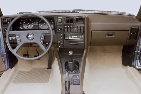 Opel Monza 3.0i Comfort 1983 view 2