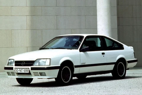 Opel Monza 3.0i Comfort 1983 view 3