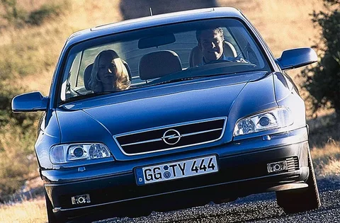 Opel Omega 2.2i-16V Elegance 1999 view 6