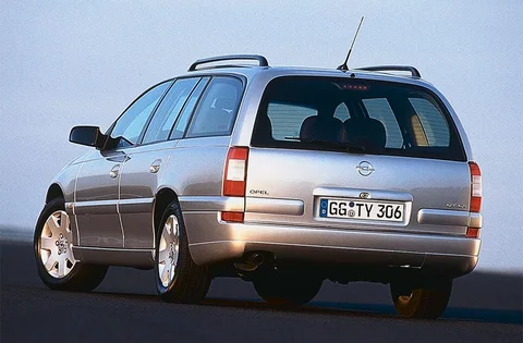 Opel Omega Estate 2.2 DTi-16V Elegance 2000 view 7