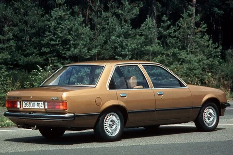 Opel Rekord 2.0 E De Luxe 1977 view 3