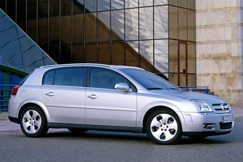 Opel Signum 3.2-V6 2003 view 3