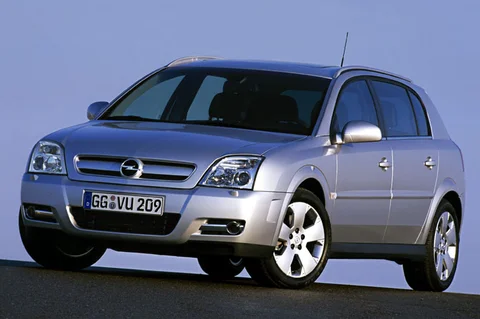 Opel Signum 3.2-V6 2003 view 5