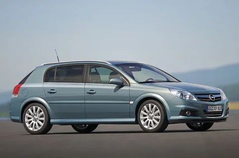 Opel Signum 2.2-16V DGi Elegance 2005 view 5
