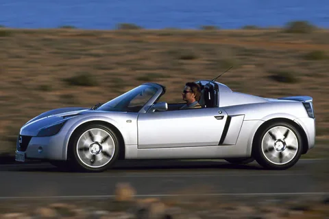Opel Speedster Turbo 2003 view 5