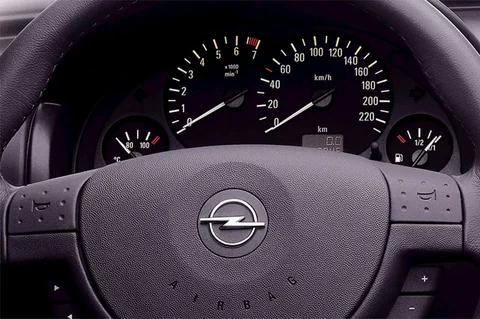 Opel Tour 1.7 Di-16V 2002 view 6