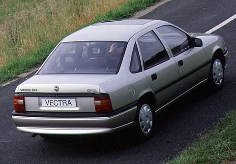 Opel Vectra 2.0i CD 1992 view 2