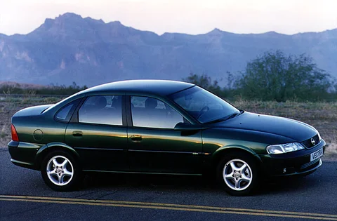 Opel Vectra 1.6i CD 1995 view 2