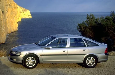 Opel Vectra 2.0 DTi-16V CD 1997 view 2
