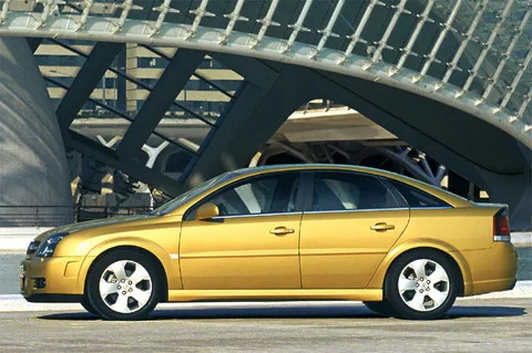 Opel Vectra GTS 2.2-16V Elegance 2002 view 6