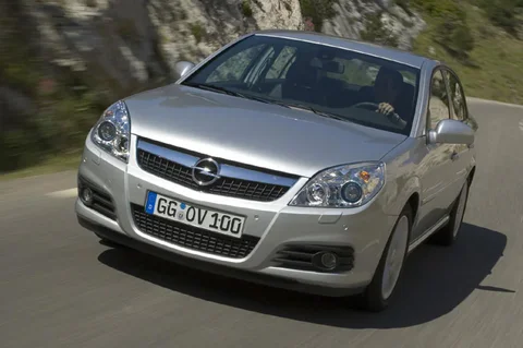Opel Vectra 1.6-16V Temptation 2007 view 5
