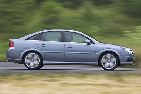 Opel Vectra GTS 1.8-16V 2005 view 2