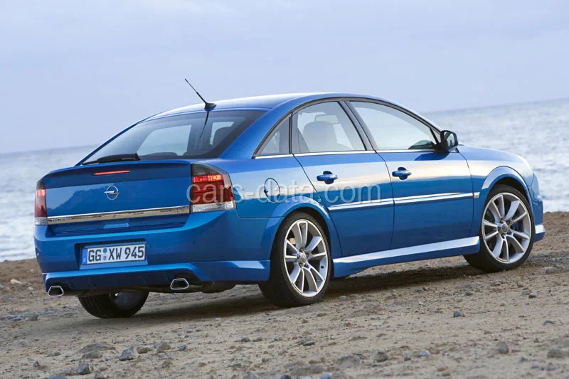 Opel Vectra GTS OPC 2005 front view