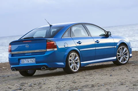 Opel Vectra GTS OPC 2005 view 1