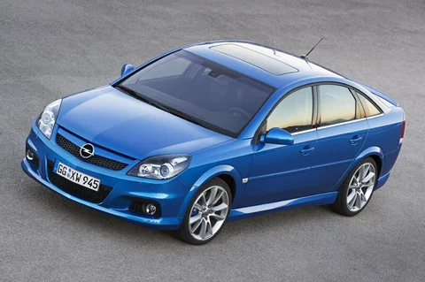 Opel Vectra GTS OPC 2005 view 4