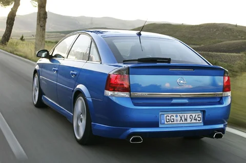 Opel Vectra GTS OPC 2005 view 5