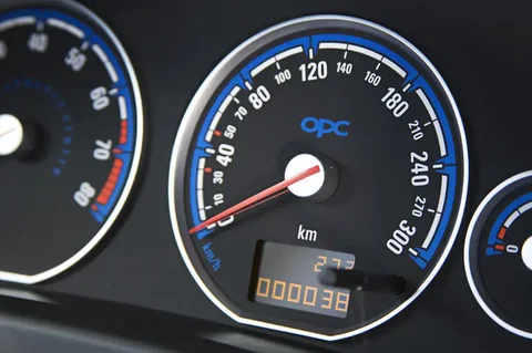 Opel Vectra GTS 1.8-16V 2005 view 10