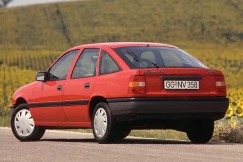 Opel Vectra 1.7 TD CD 1992 view 9