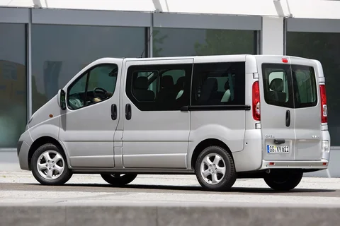 Opel Vivaro Combi L1H1 2900 2.0 CDTi 90 ecoFLEX 2011 view 5