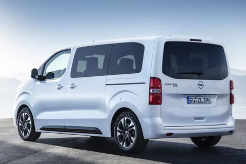 Opel Vivaro Zafira Life L3H1 2.0 Diesel 150hp Innovation 2019 view 4