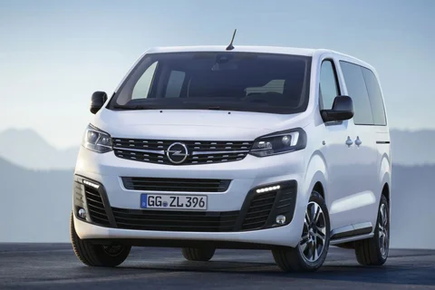 Opel Vivaro Zafira Life L3H1 2.0 Diesel 150hp Innovation 2019 view 6