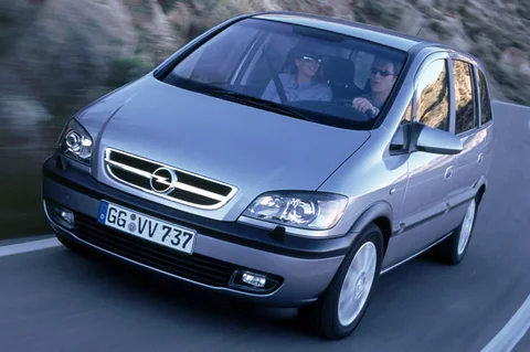 Opel Zafira 2.2 DTi-16V Maxx 2004 view 3