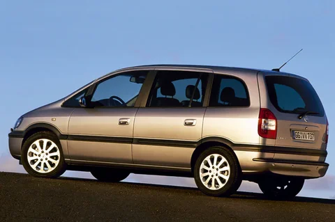 Opel Zafira 2.2 DTi-16V Maxx 2004 view 4