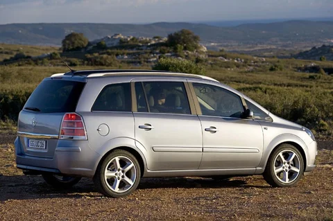 Opel Zafira 2.2 Cosmo 2005 view 4